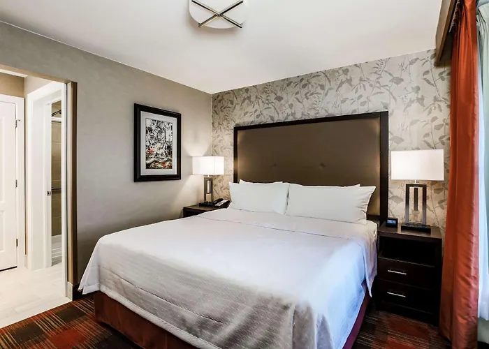 Homewood Suites By Hilton Long Island-Melville