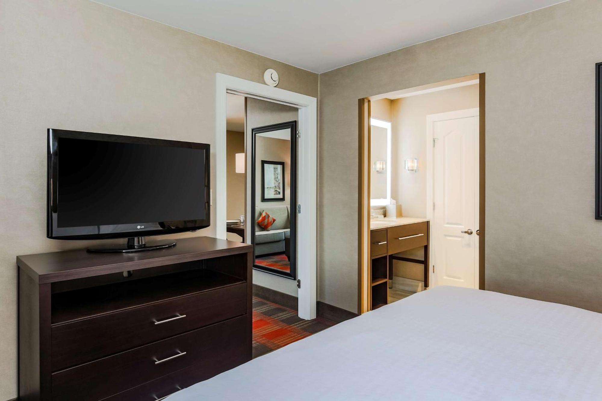 Homewood By Hilton Long Island-melville 3*