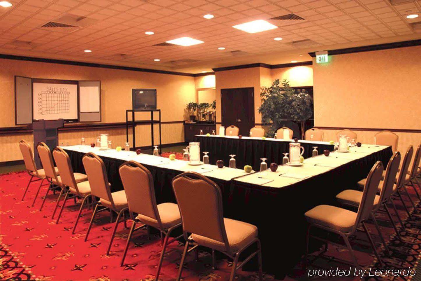 Hotel Homewood By Hilton Long Island-melville Plainview